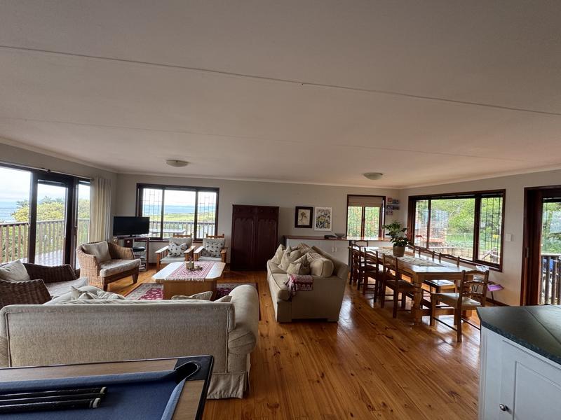 7 Bedroom Property for Sale in Outeniqua Strand Western Cape